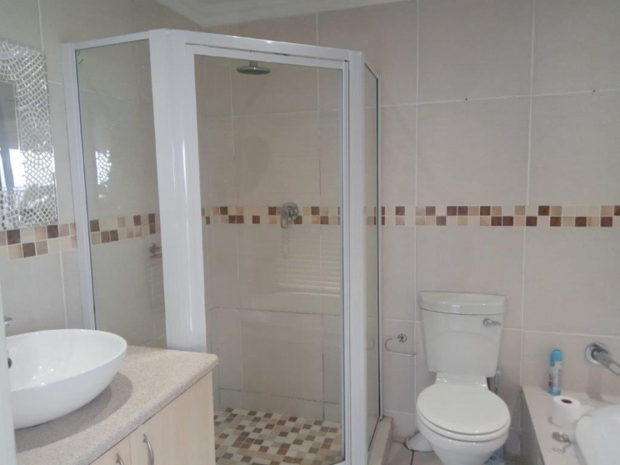 5 Bedroom Property for Sale in Paradise Beach Eastern Cape